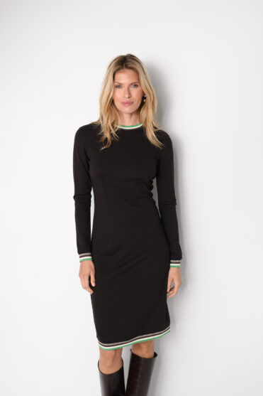 Brązowa sukienka na jesień