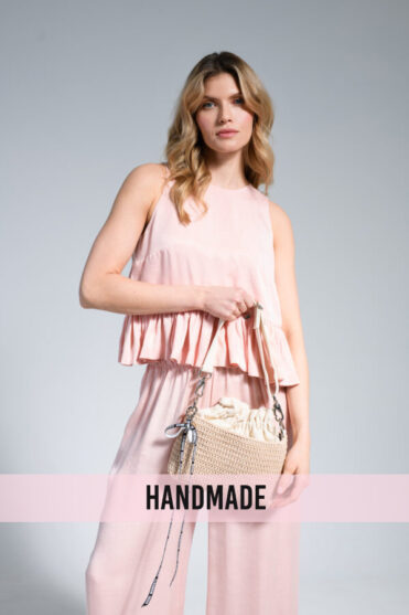 Ręcznie robiona torebka szydełkowa