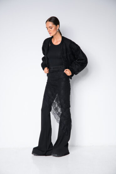 Spodnie dzwony z koronkową halko-chustą