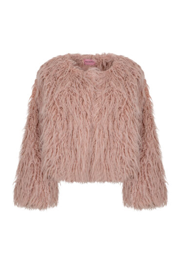 Futro na jesień w pudrowo-różowym odcieniu