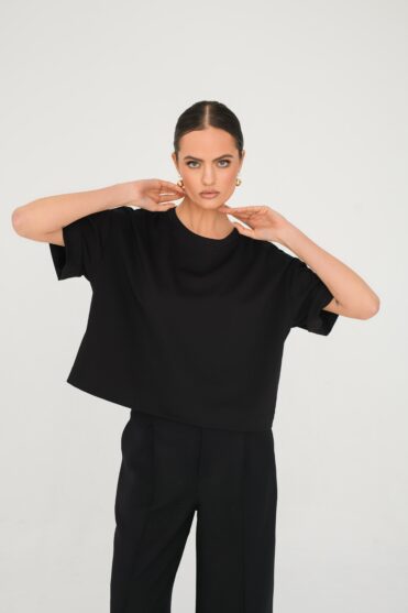 Krótki t-shirt oversize czarny