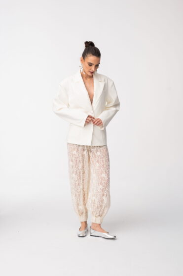 Marynarka damska w kolorze kremowym