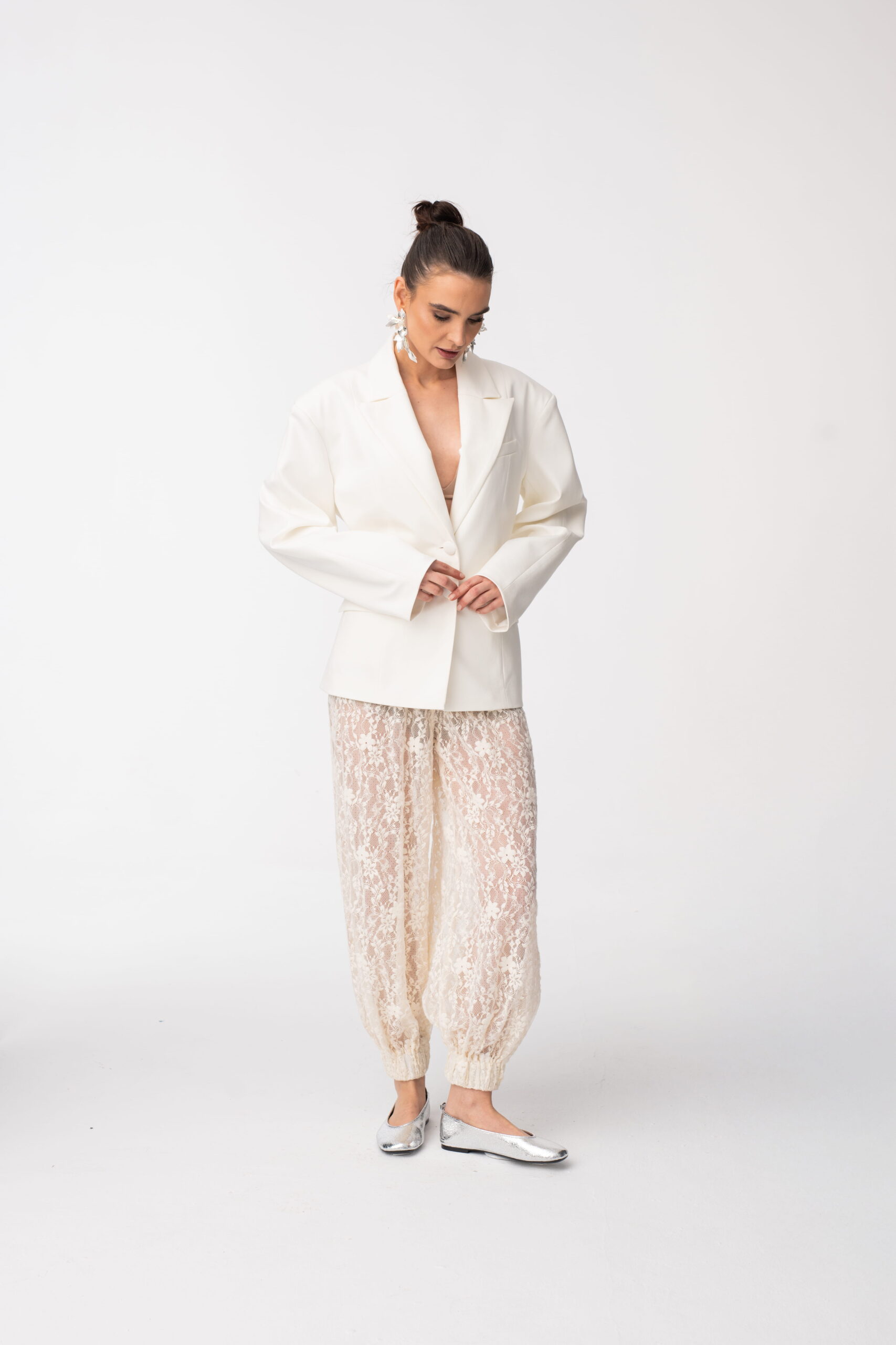 Marynarka damska w kolorze kremowym