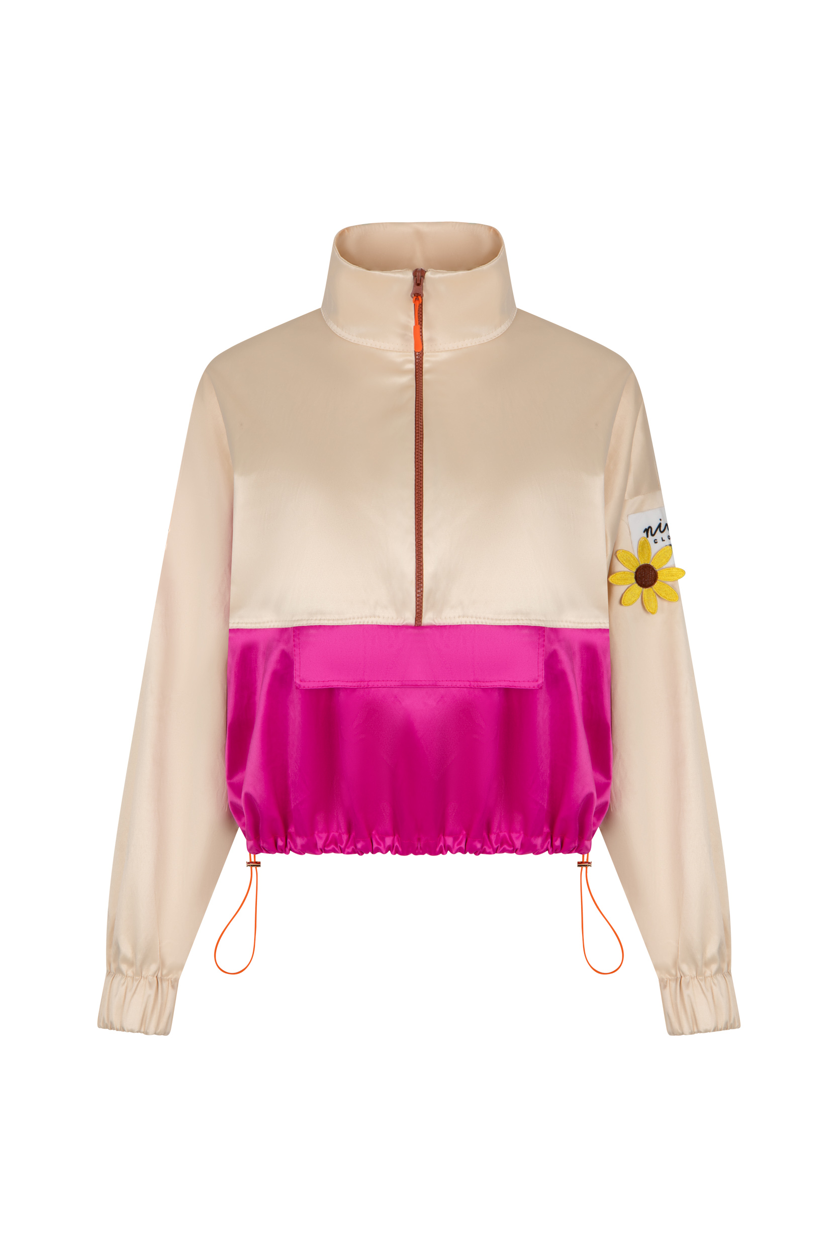 Satynowa kurtka kangurka na wiosnę