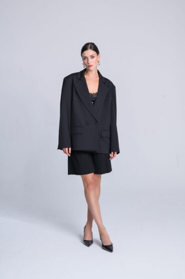 Czarna marynarka damska oversize