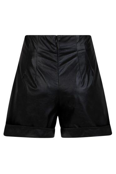 Czarne szorty z ekoskóry