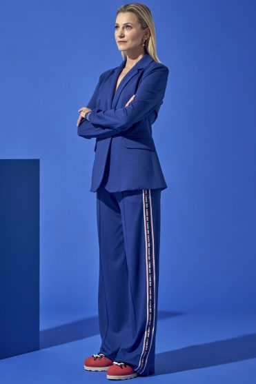 Długie niebieskie spodnie w kant Morton